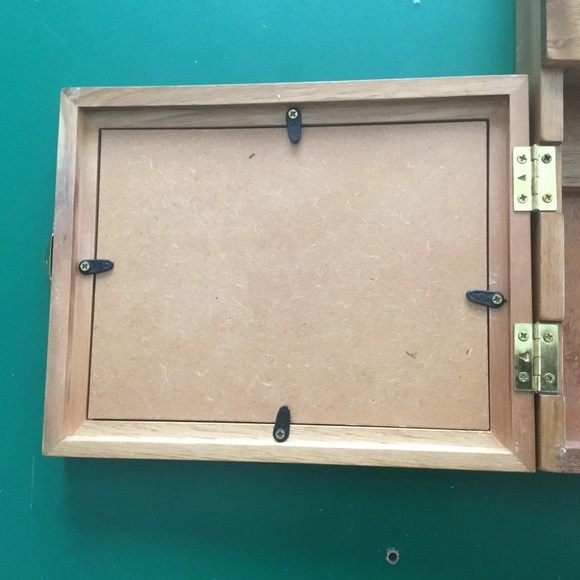 Vintage wooden wall- mount key holder with ability to put picture in front - Picture 3 of 6